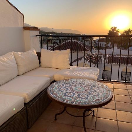 Playa Burriana, Tva Terasser, Havsutsikt, Pool Nerja Exterior foto